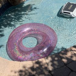 3 Vanilla Pool Foat Very Good Conditions Nice And Clean