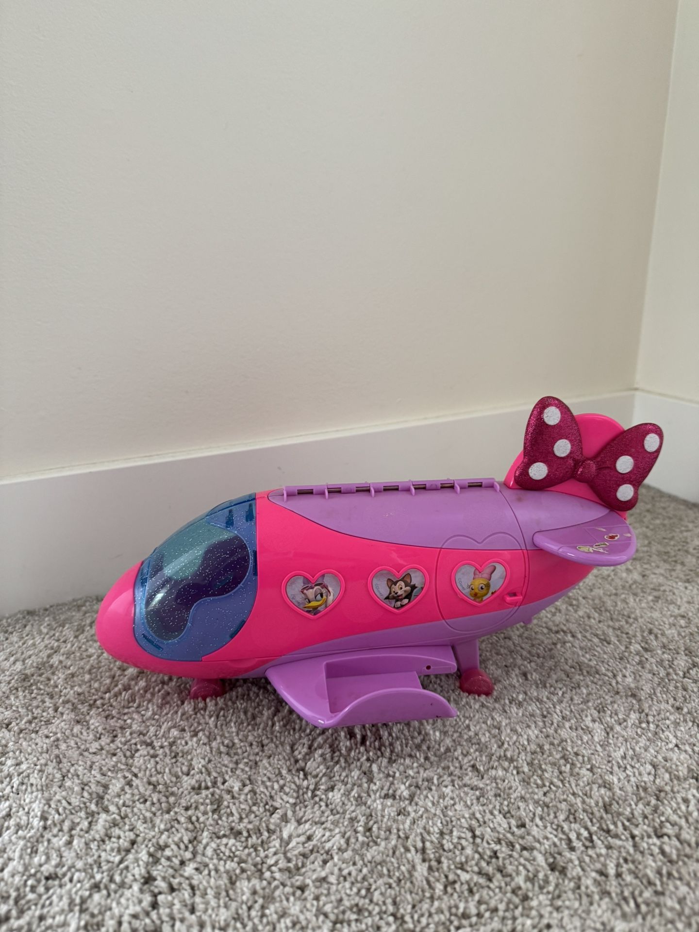 Minnie Mouse Airplane