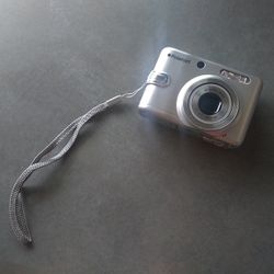 Polaroid i534 5 MP Camera w/256 MB SDCard