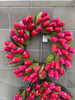 🌷 NWT 🌷 Artificial Tulip Wreath  by Kirkland Home’s 🌷 ✨Retail $70 ✨