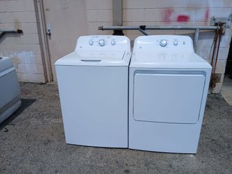 General Electric washer and dryer set both are in good working condition