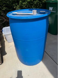 Plastic barrel