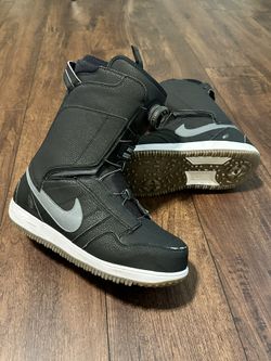 NIKE SB VAPEN X BOA SNOWBOARD BOOT SZ 9 for Sale in Oak Ridge