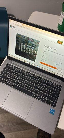 Asus BRAND NEW Laptop