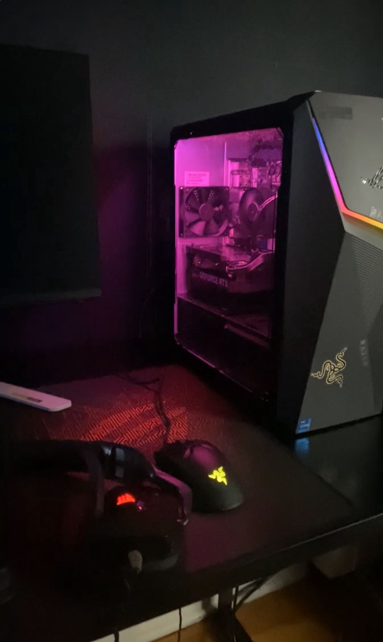 ASUS ROG STRIX (Gaming PC)