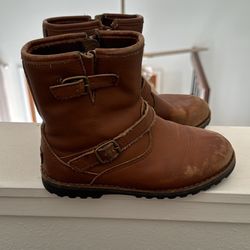 UGG LEATHER BOOTS KIDS 12