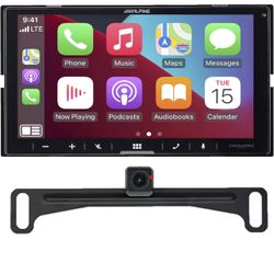Alpine ILX-W670, 7-Inch Double DIN Digital Multimedia Receiver Compatible with Apple Carplay and Android Auto - Includes EchoMaster Backup Camera 
