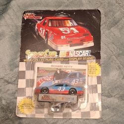 StockCar NASCAR Richard Petty With Signed Playing Card