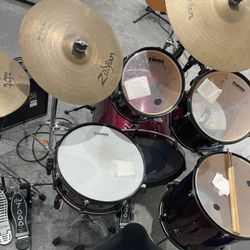 Pearl Drum Set + Double Kick Pedals 