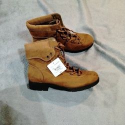 Ladies Boots Size 9