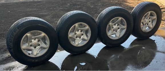 Rines y llantas para Toyota Tacoma