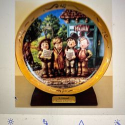 Goebel-The MI Hummel Century Plate Collection by The Danbury Mint (8 Pates W/Stands)