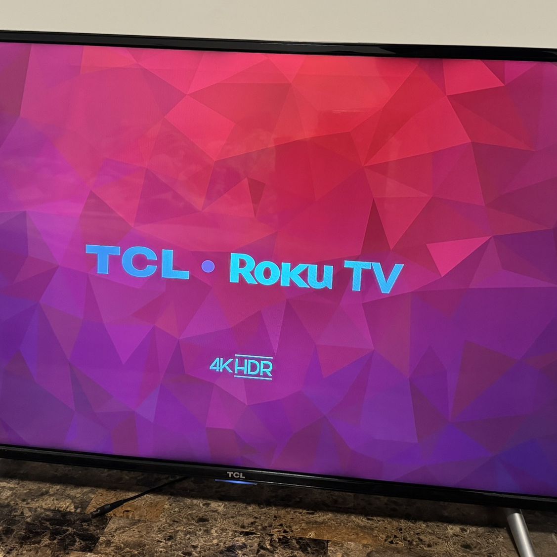 40” TCL Roku TV 4K HDR with Remote Control (NYC LOCAL PICK UP)
