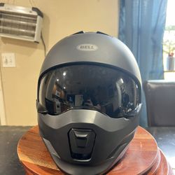 Bell Broozer  Motorcycle Helmet / Dark Visor