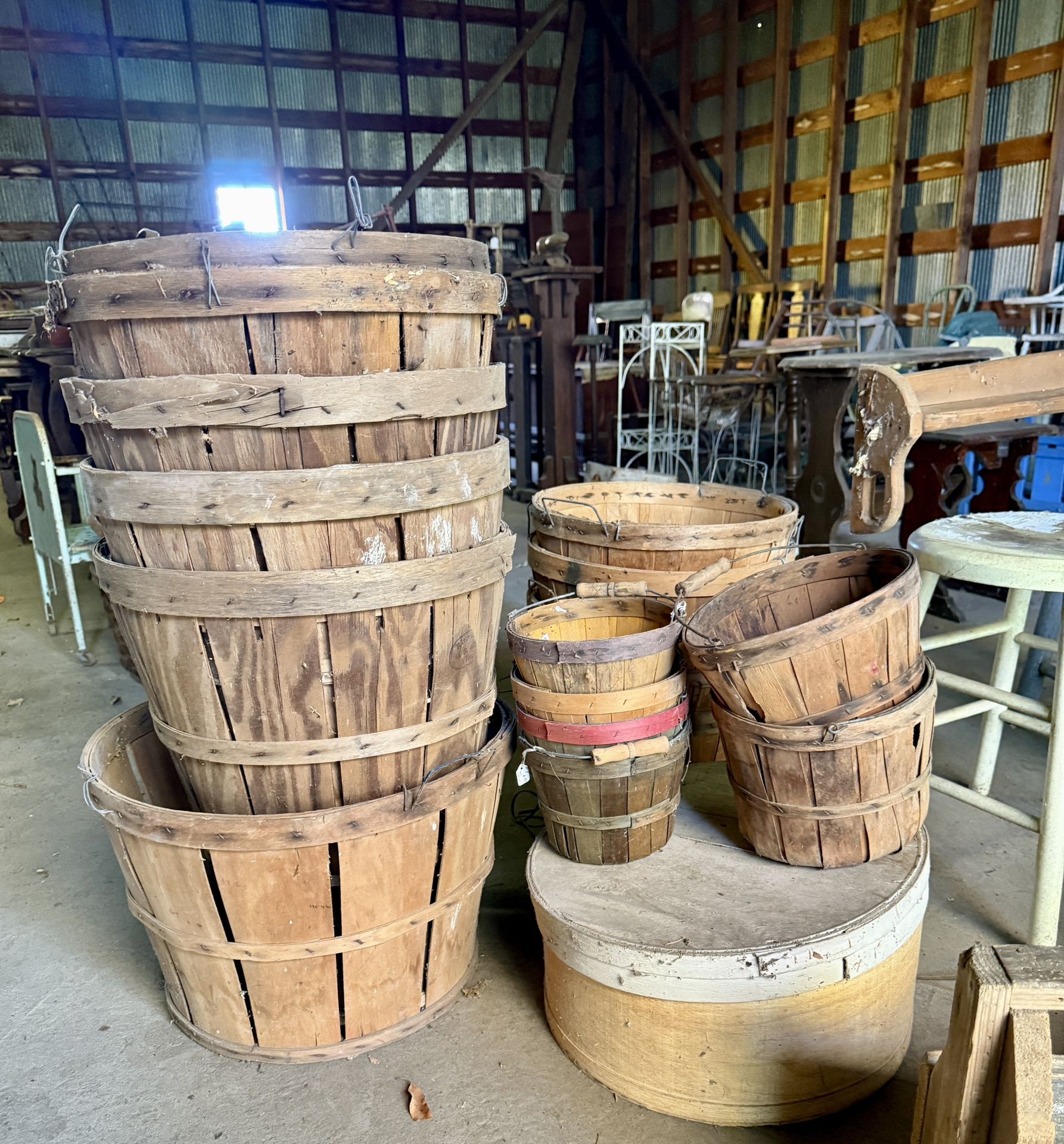 Vintage Wooden Bushel & Berry Baskets – Rustic Farmhouse Charm!