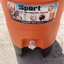 Igloo 5 Gal Drink Cooler On Wheels