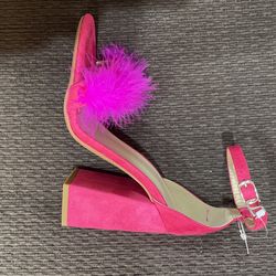 PINK HEELS