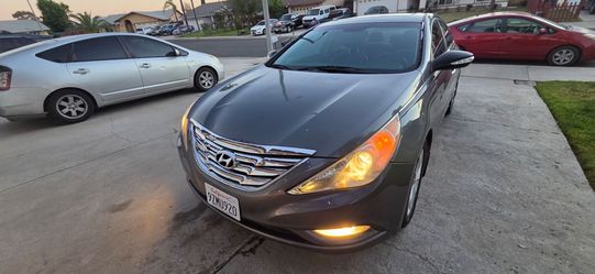 2011 Hyundai Sonata SE Clean Title!!