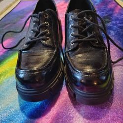 GHUNKY MONKEYS... BLACK PANTENT LEATHER SHOES...SIZE 10