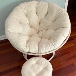 Pier 1 Papasan Chair With Footrest 