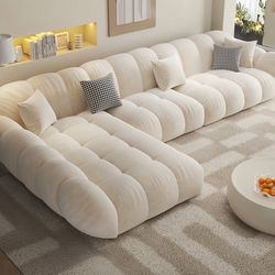 Modern Style Furniture Pieces Available 