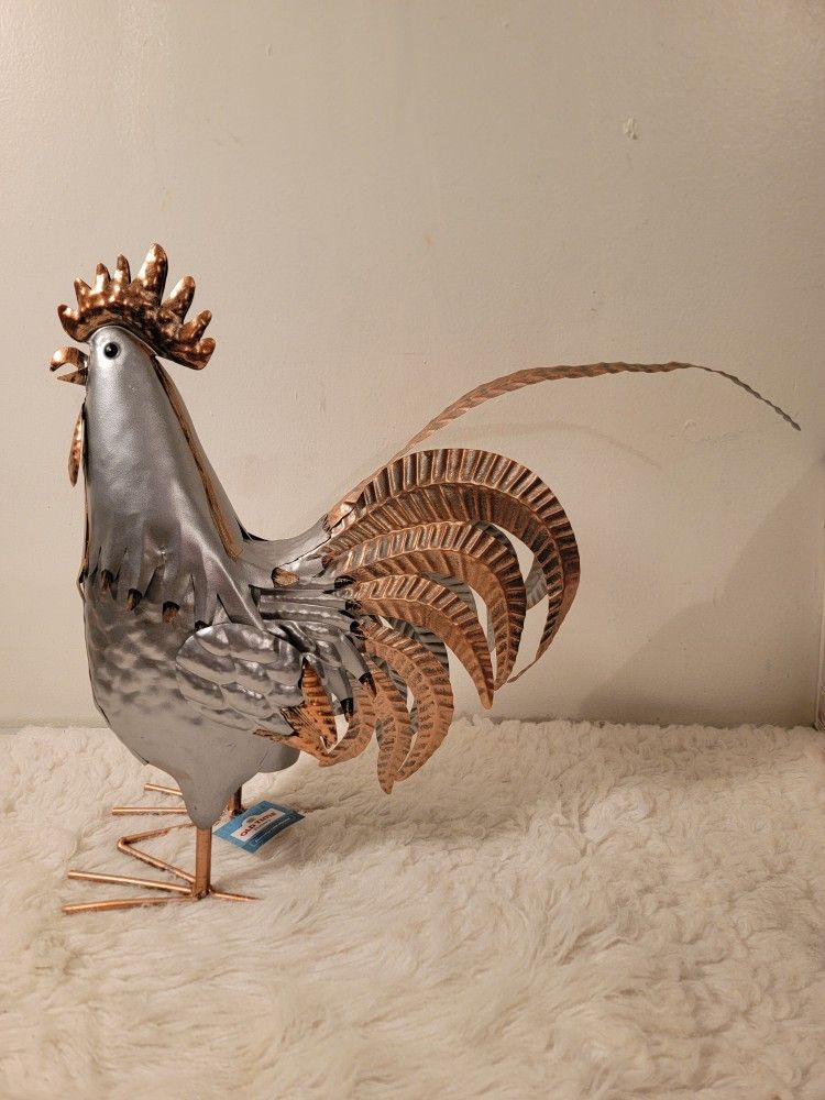 Brand New Metal Rooster Statue