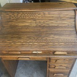 Oak Crest Roll Top Desk