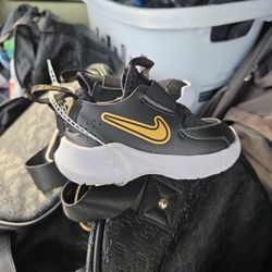 Nike Swoop (Babies) 5