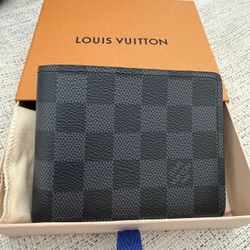 LV Mens Wallet