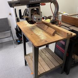 Black and Decker Radial Arm Saw