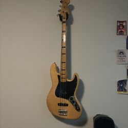 Squire 70’s Vibe Jazz Precision Bass Guitar
