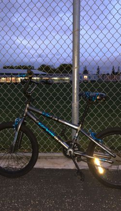 Excellent condition BMX thruster rage bike bicycle tricks