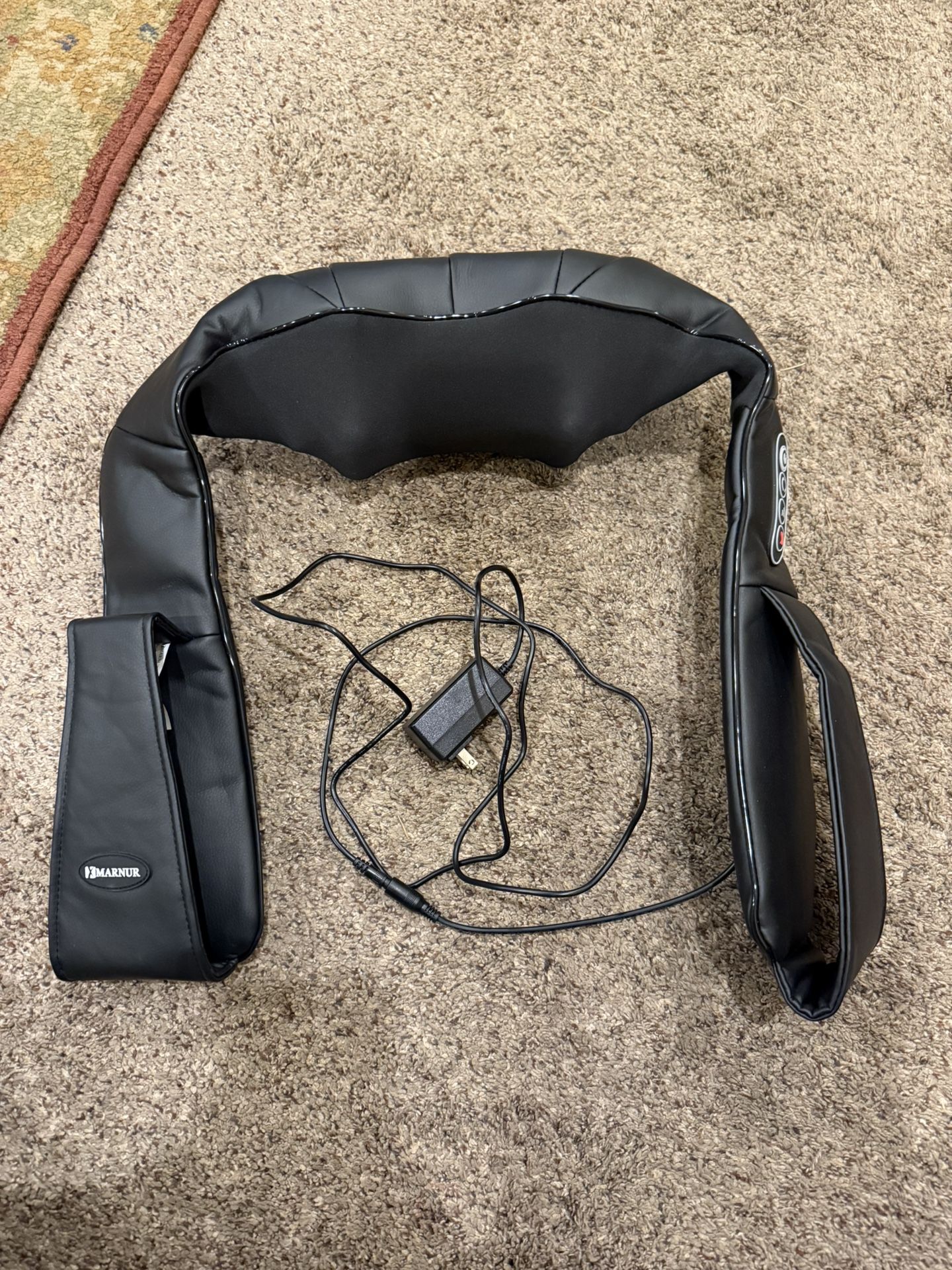 Marnur Shiatsu Neck and Back Massager with Heat/ Car Adapter
