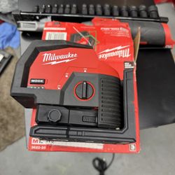 Milwaukee Laser