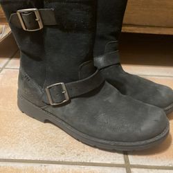 $60- Men's New Distressed Leather Waterproof Ugg Boots @ Saks And Nordstrom $300 