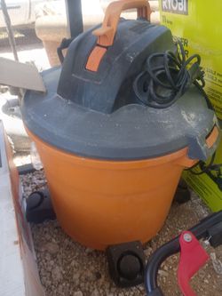 16 gal rigid shop vac