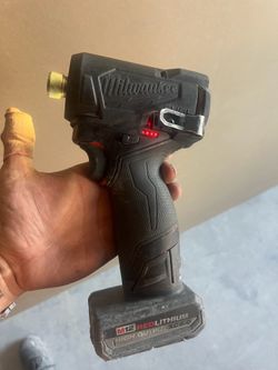 Milwaukee M12 Impact w/ battery (FIRM)