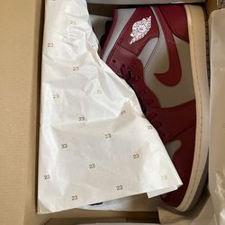 Jordan 1 Mid Brand New Ds Size 11
