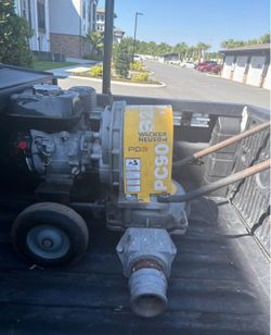 2023 Tamco PB401K-SBG pneumatic demolition breaker in good used condition. Heavy-duty construction air tool for concrete breaking, demolition, road wo