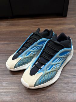 Yeezy 700 V3 Arzareth 10US