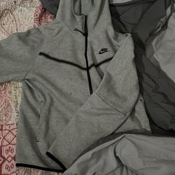 Large Nike Tech