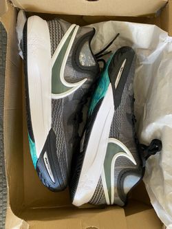 Nike Kyrie 8 Orca Size 11