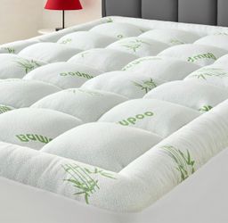Queen Mattress Topper Viscose Derived from Bamboo, Soft Thick Pillow Top Mattress Pad