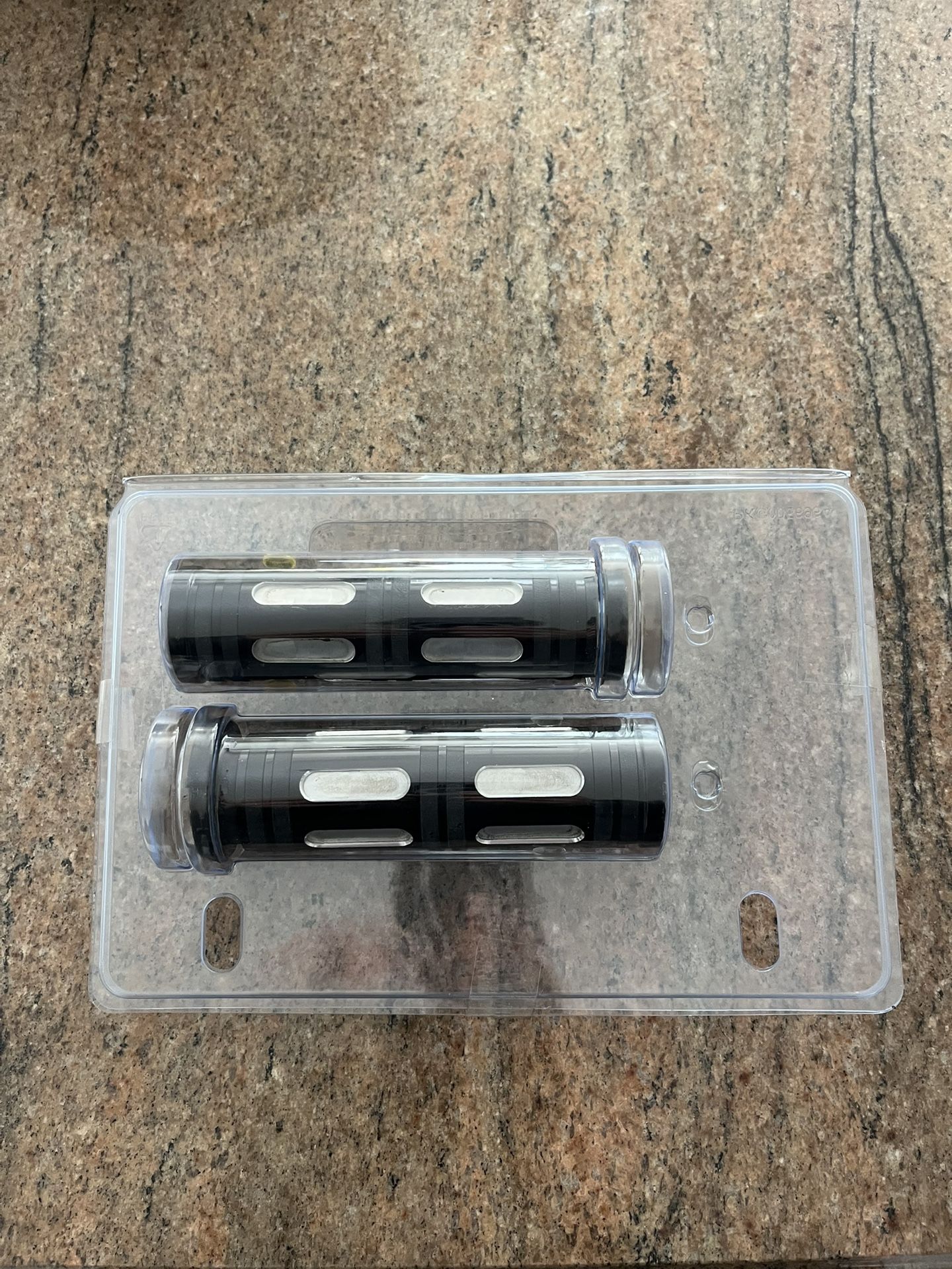 Harley Davidson Hand Grips Cut Edge