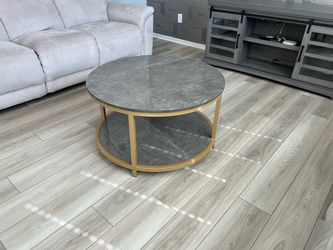 Great/Living Room Round Table