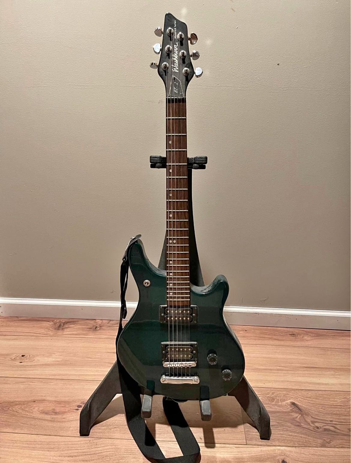 Washburn Maverick BT-2 Electric Guitar