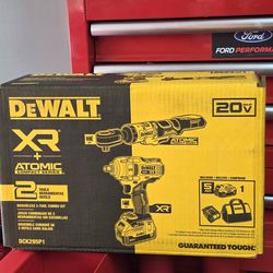 Brand New DEWALT 20V Lithium -lon Cordless 2-Tool Combo Kit with 5.0 Ah Battery and Charger