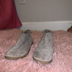 Girl boots size 1