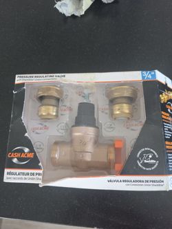 Cash Acme 3/4" Pressure Regulating Valve with SharkBite Connections