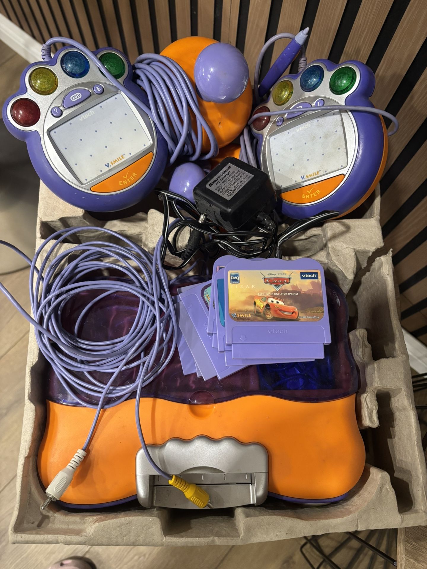 VTech Vsmile TV Console With 2 Controllers + 5 Games